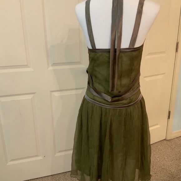 Dress - Picture 5 of 8